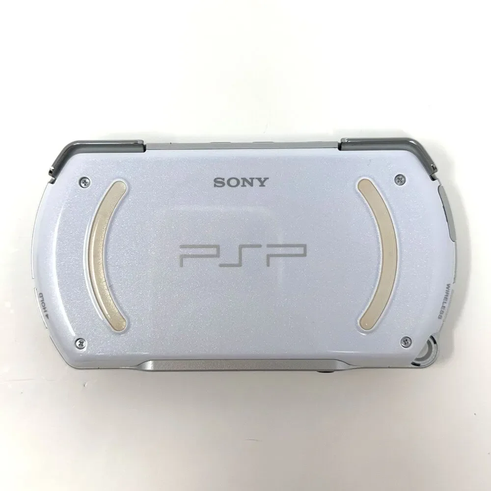 Sony PSP-N1000 PSP Go Piano White Handheld Console Charger Included Tested